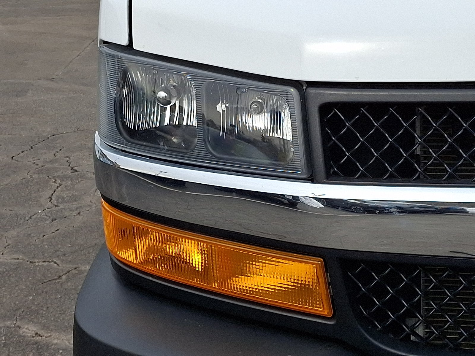 2024 Chevrolet Express Cargo 2500 WT