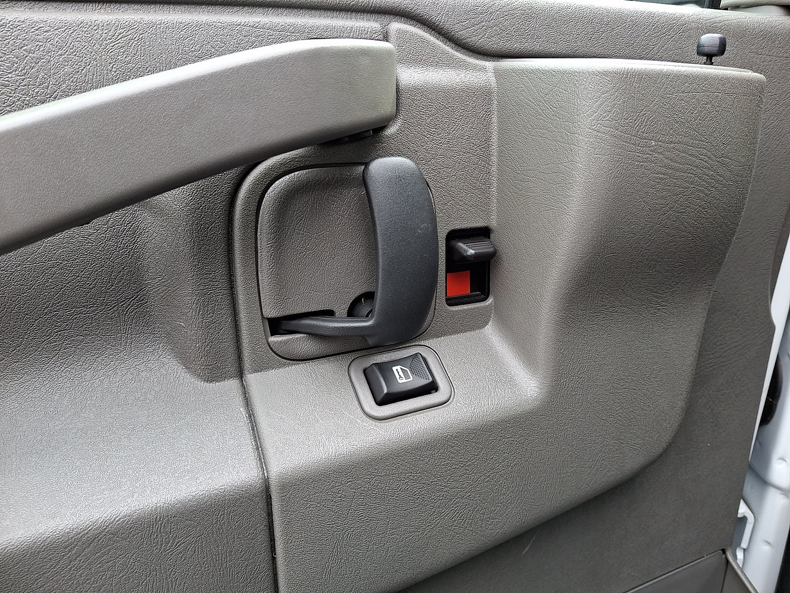 2024 Chevrolet Express Cargo 2500 WT