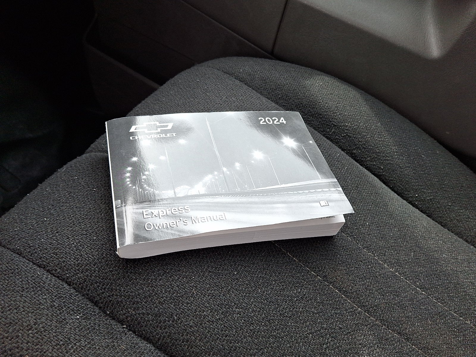 2024 Chevrolet Express Cargo 2500 WT