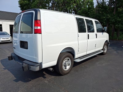 2025 Chevrolet Express Cargo WT