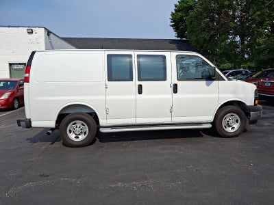 2025 Chevrolet Express Cargo WT