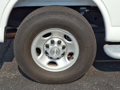2025 Chevrolet Express Cargo WT