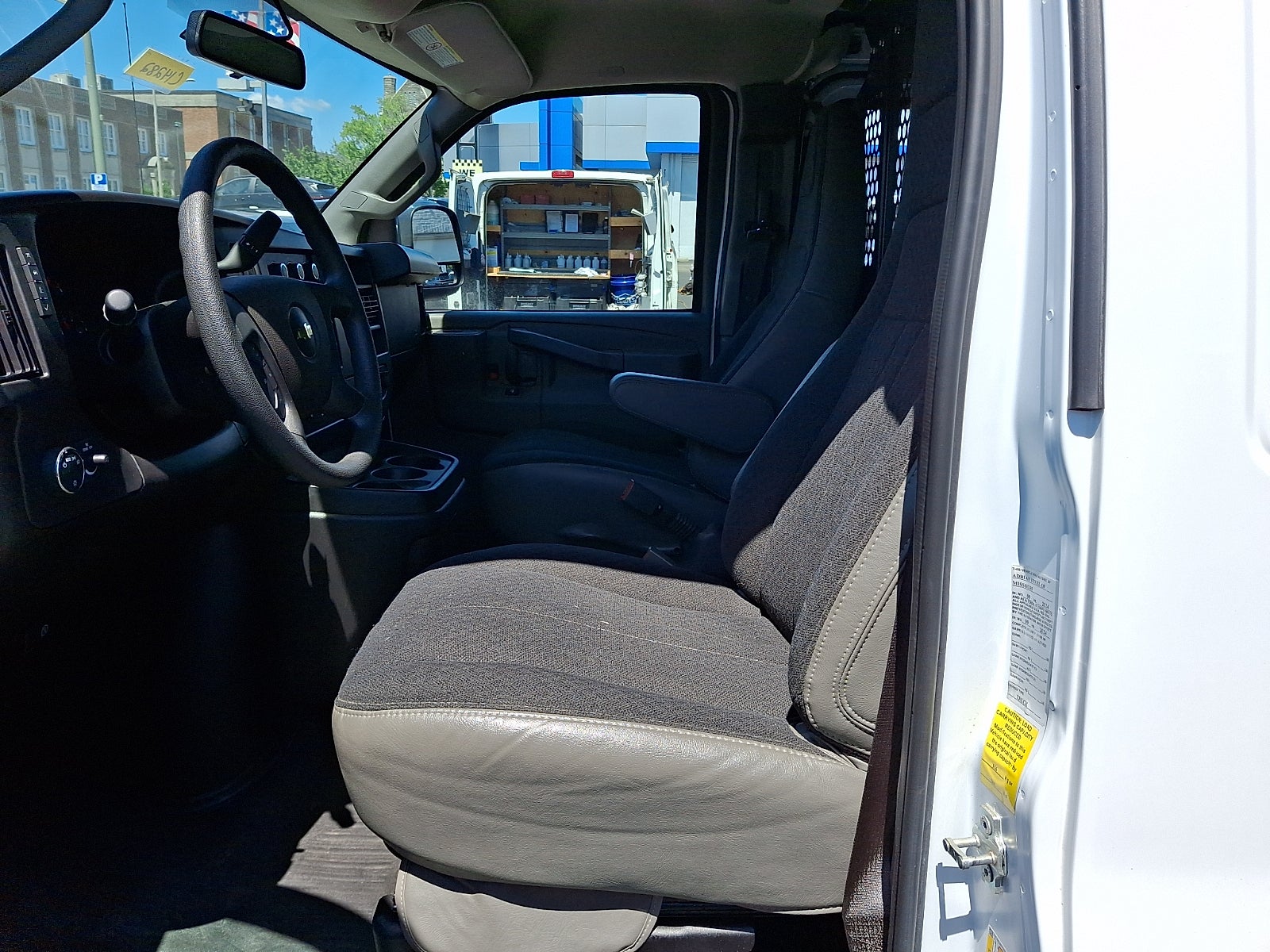 2024 Chevrolet Express Cargo 2500 WT