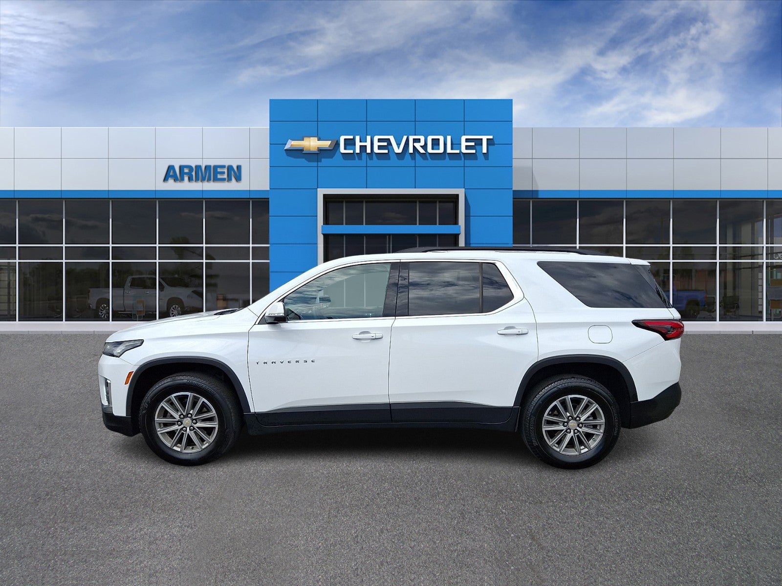 2023 Chevrolet Traverse LT Cloth