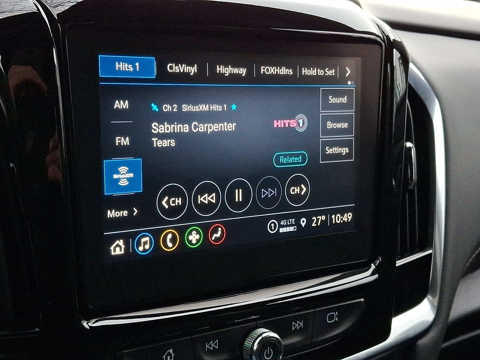 2023 Chevrolet Traverse LT Cloth