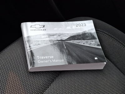 2023 Chevrolet Traverse LT Cloth