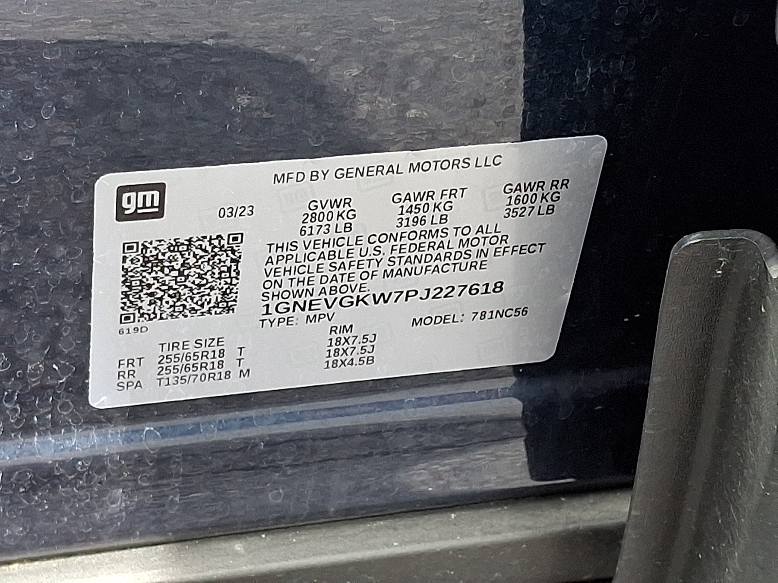 2023 Chevrolet Traverse LT Cloth
