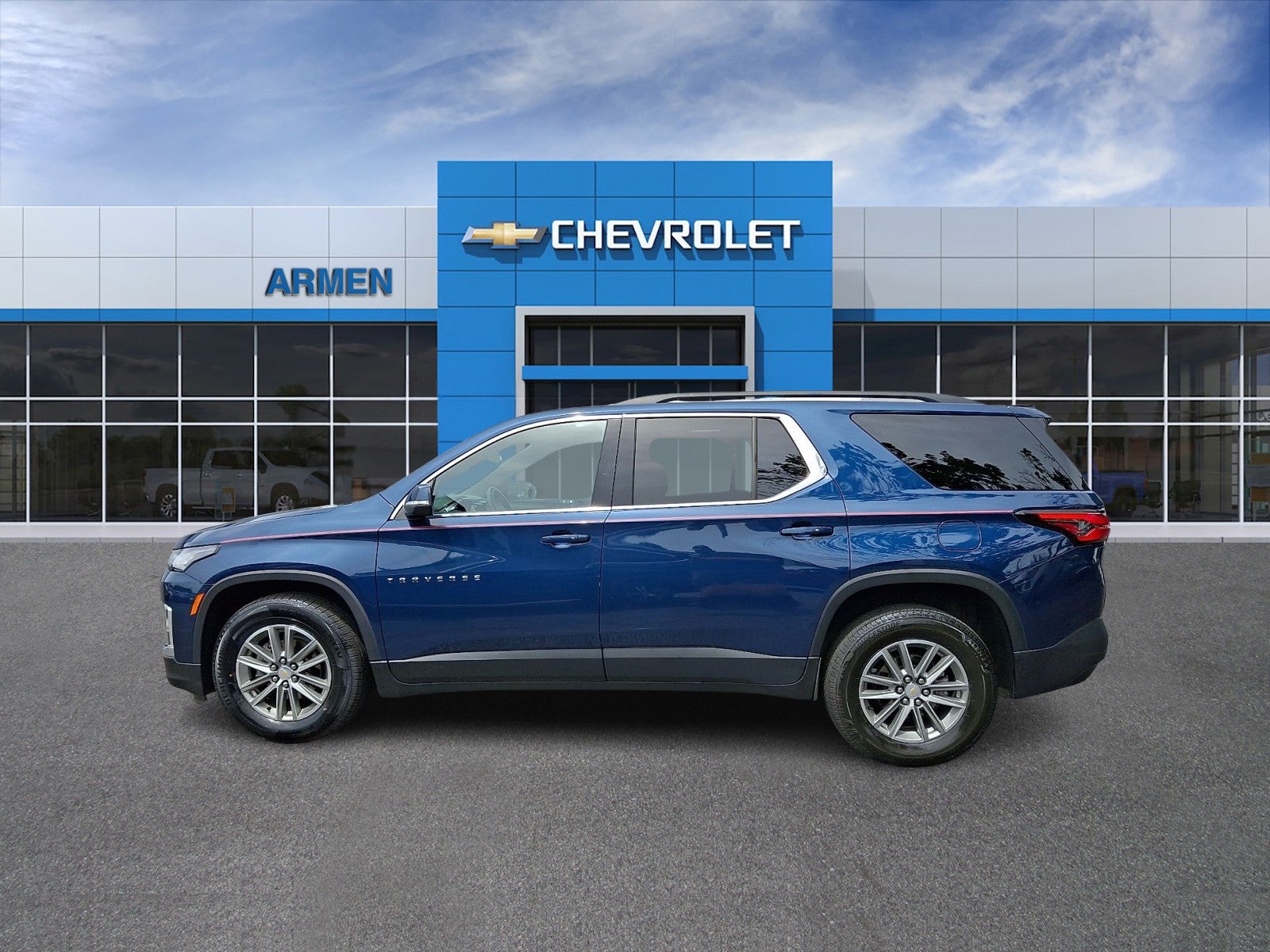 2023 Chevrolet Traverse LT Cloth