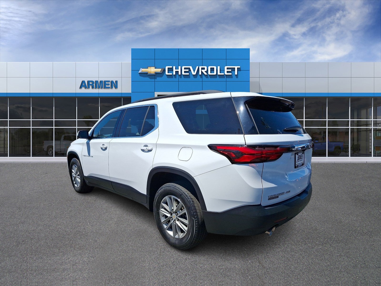 2023 Chevrolet Traverse LT Cloth