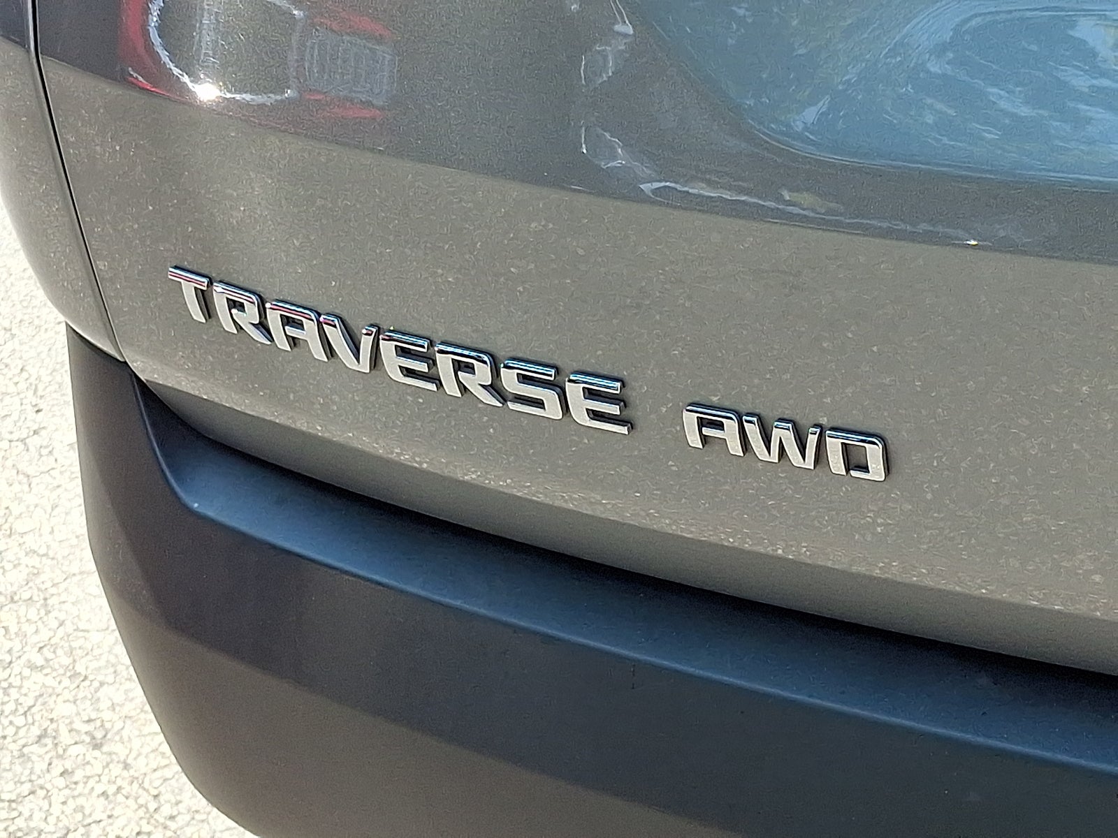 2023 Chevrolet Traverse LT Leather