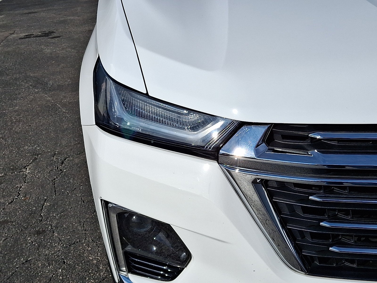 2023 Chevrolet Traverse LT Leather