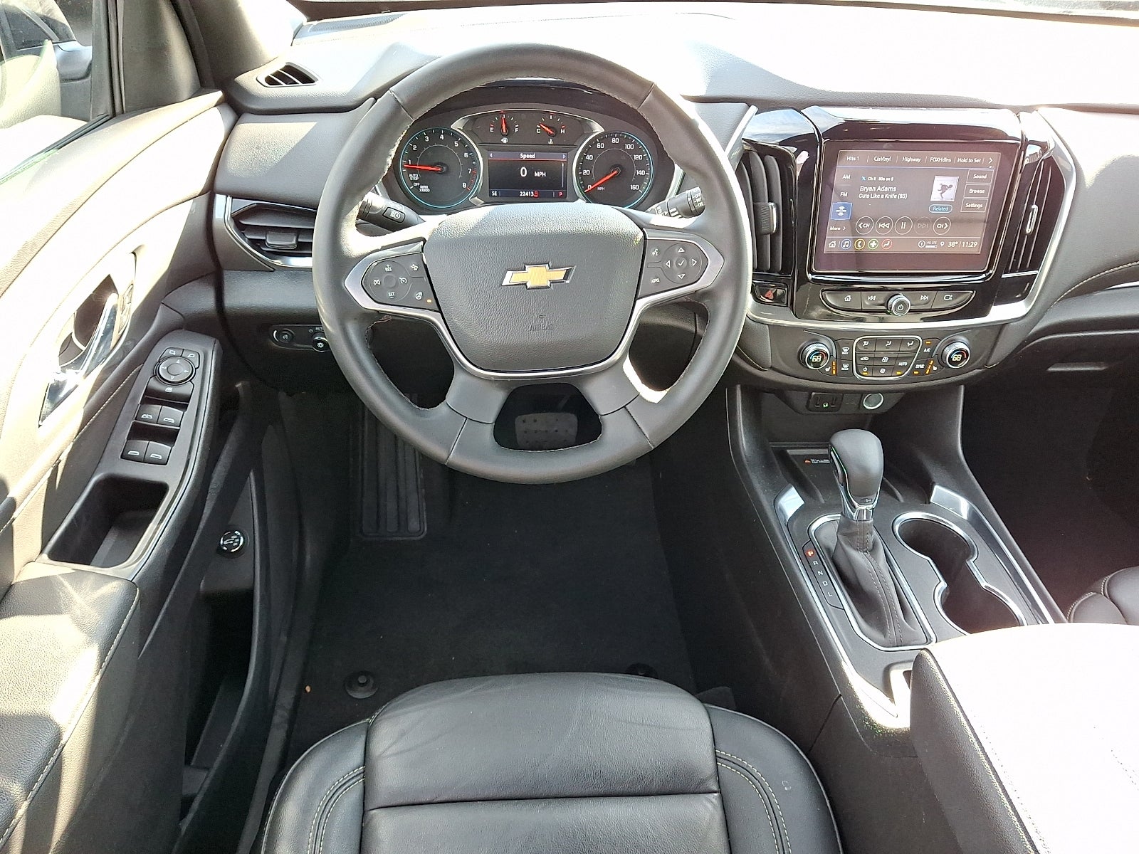 2023 Chevrolet Traverse LT Leather
