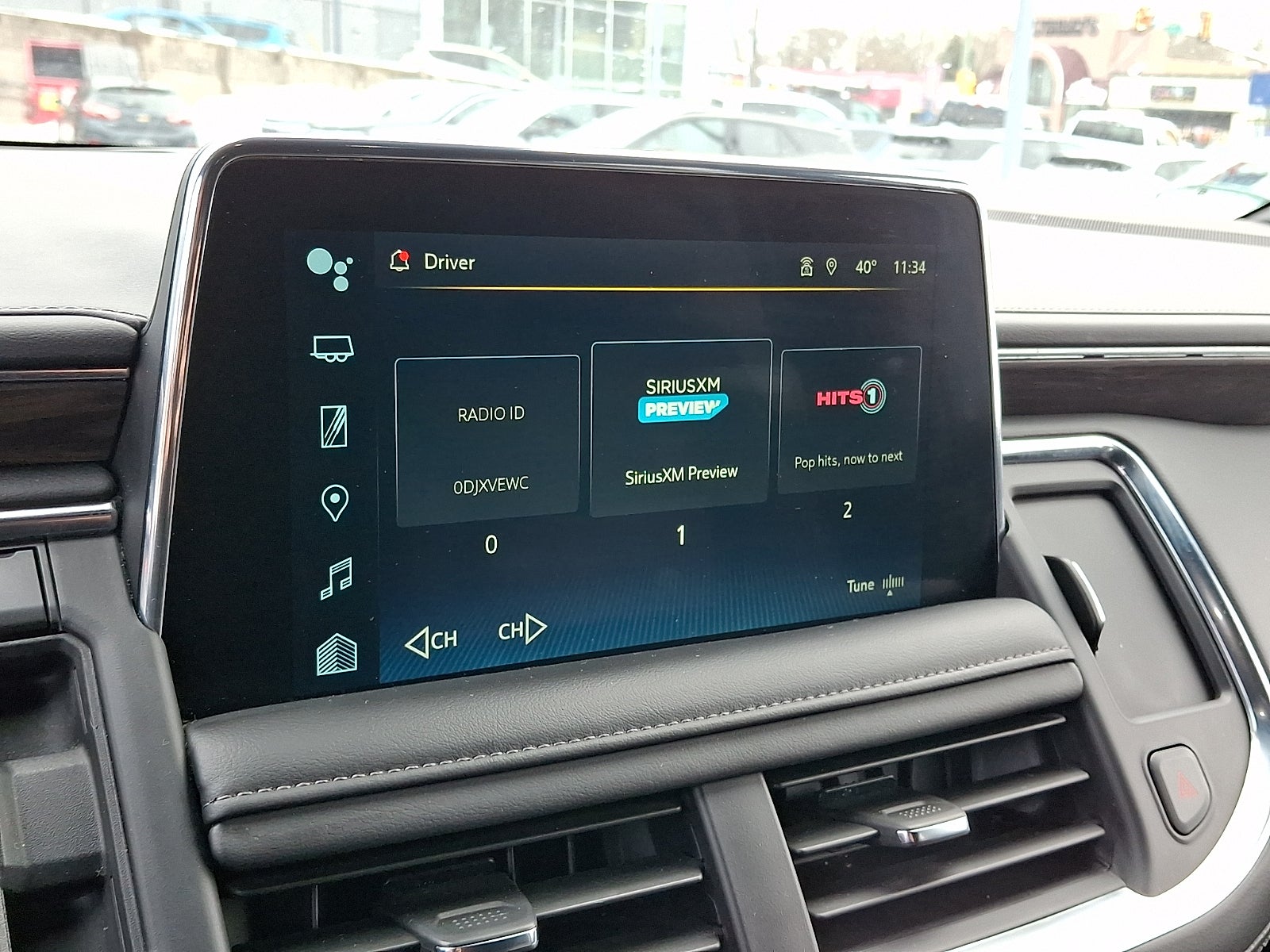 2024 Chevrolet Suburban LT