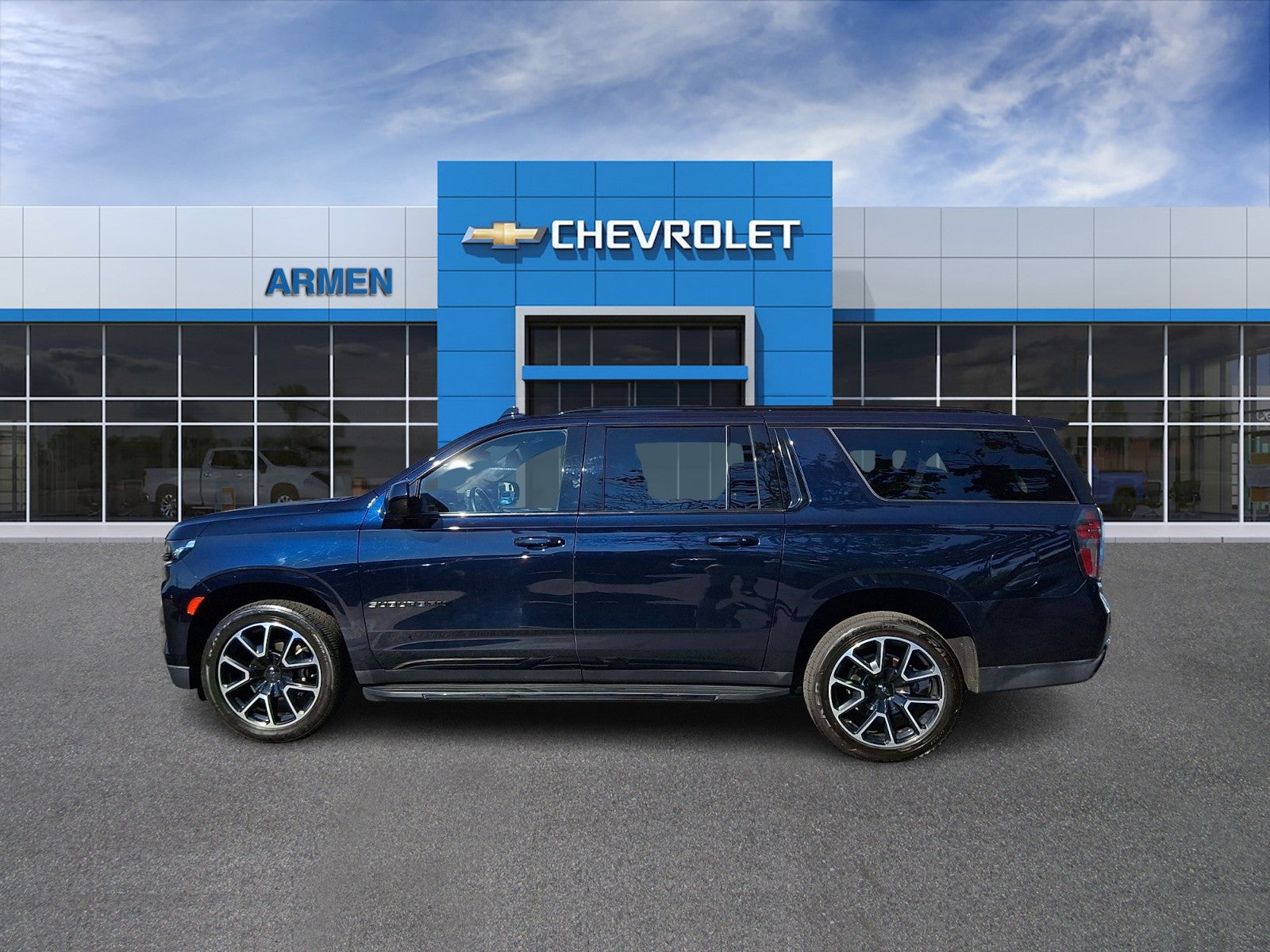 2023 Chevrolet Suburban RST