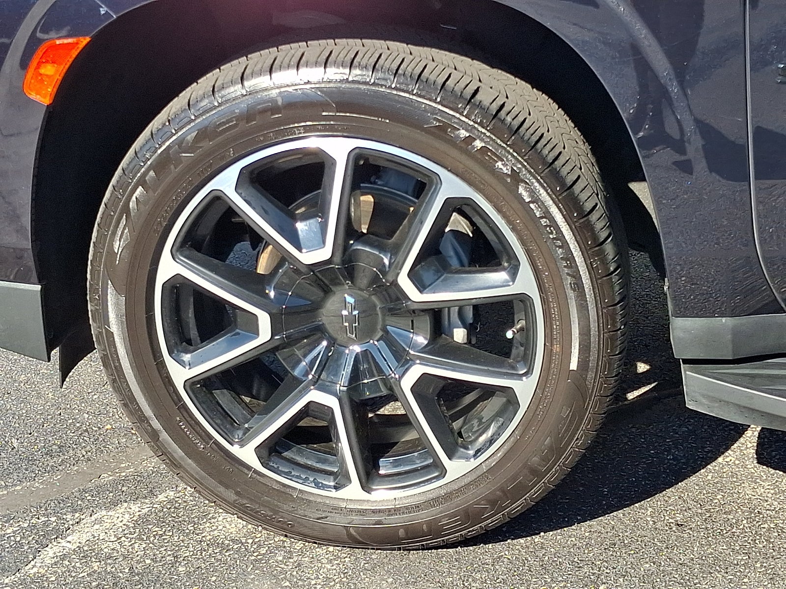 2023 Chevrolet Suburban RST