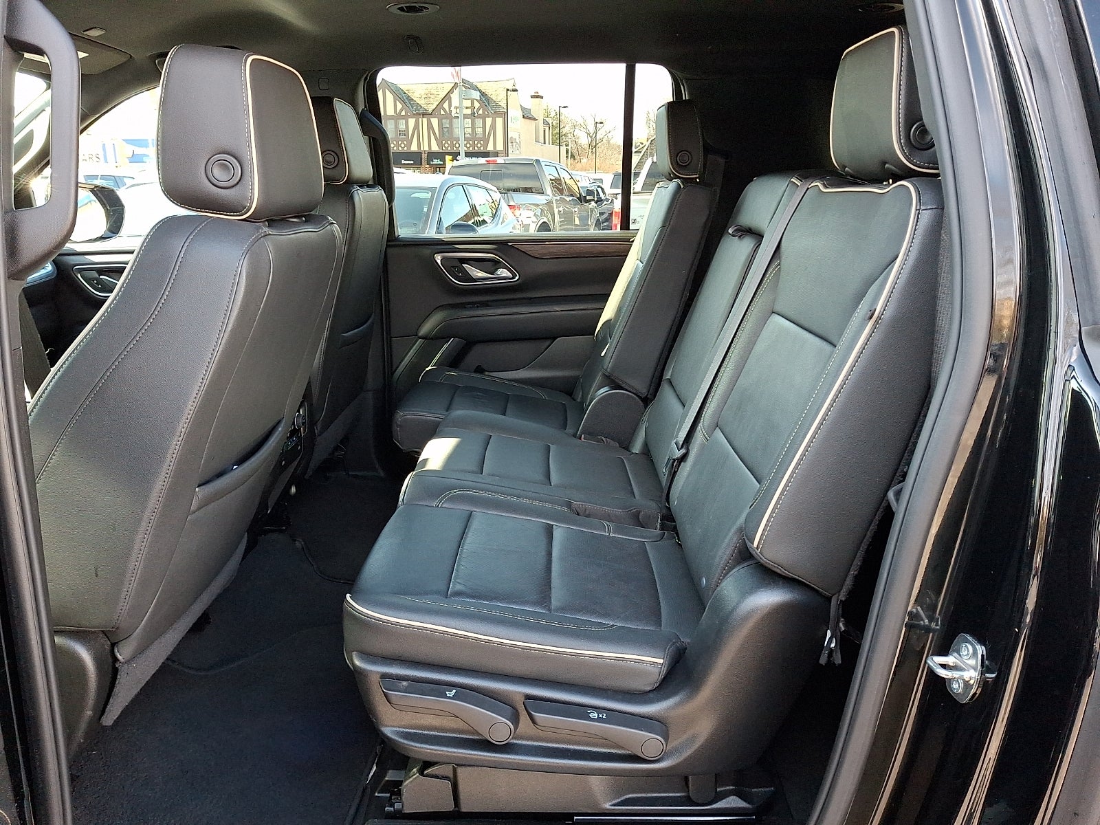 2024 Chevrolet Suburban Premier