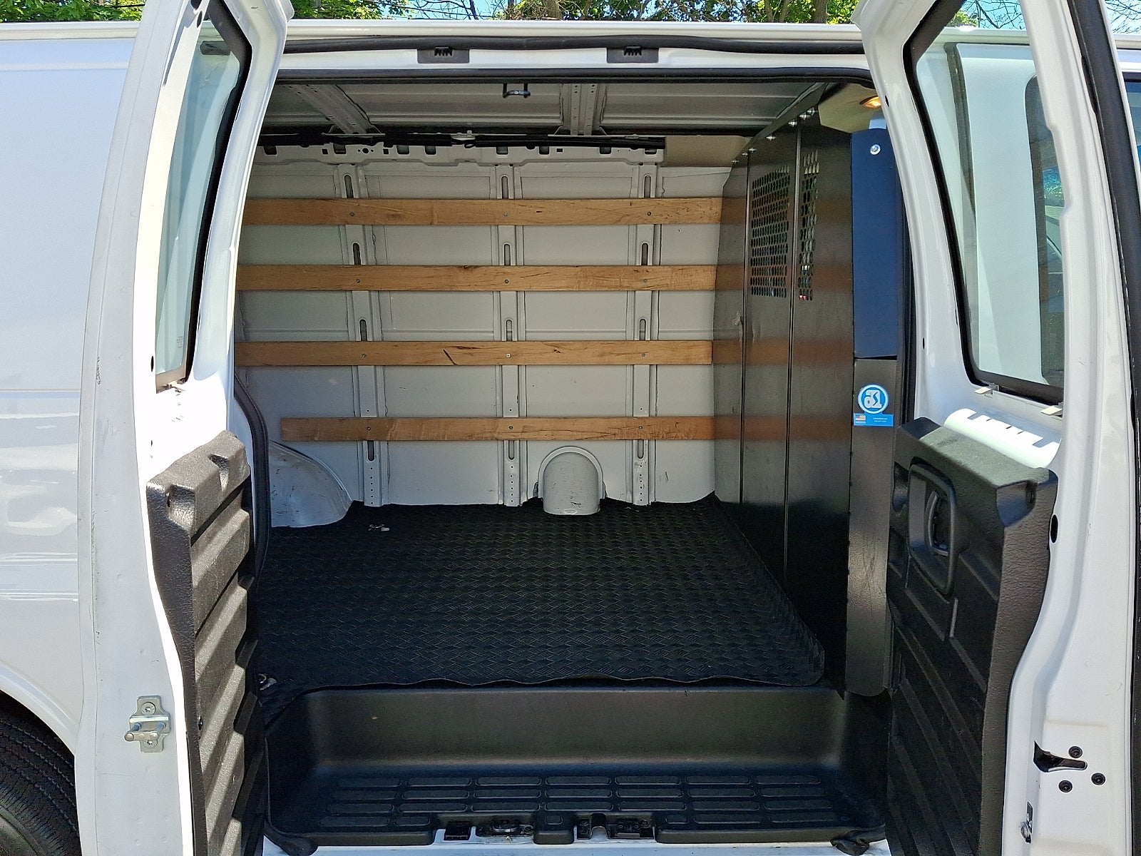 2024 GMC Savana Cargo 2500 Work Van
