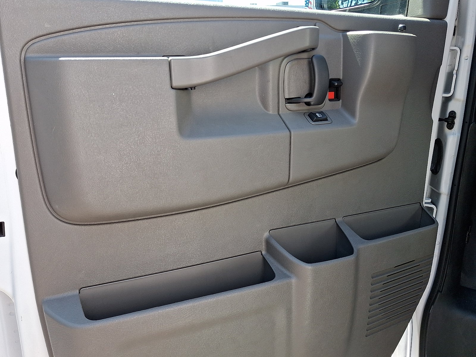 2024 GMC Savana Cargo 2500 Work Van