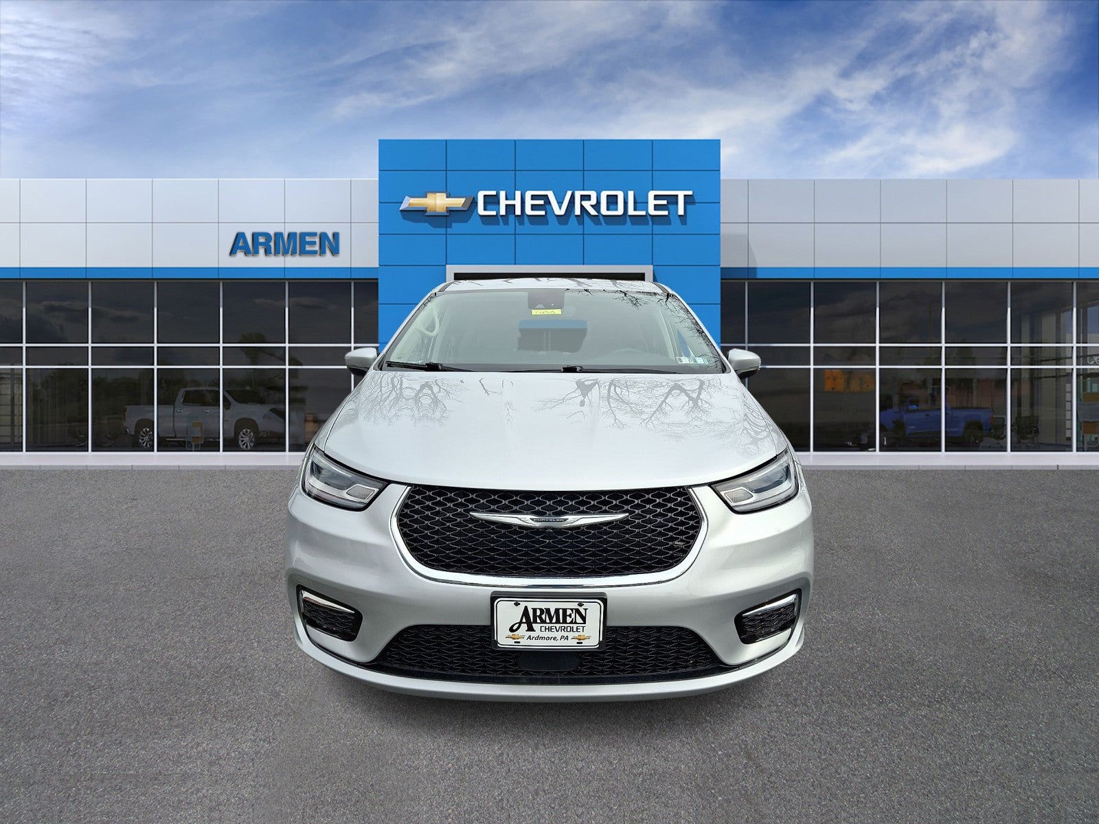 2023 Chrysler Pacifica Touring L