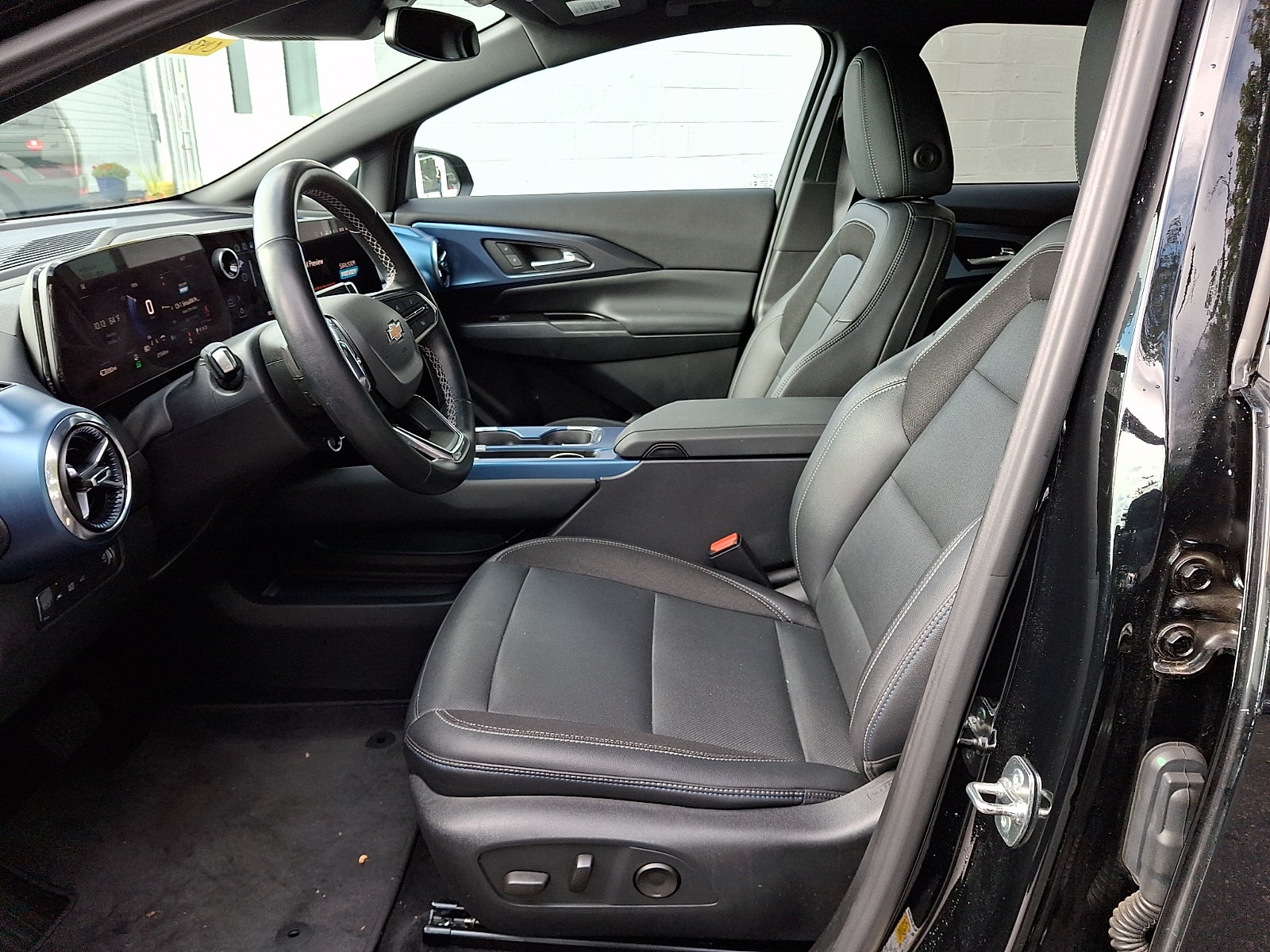 2024 Chevrolet Equinox EV 2LT