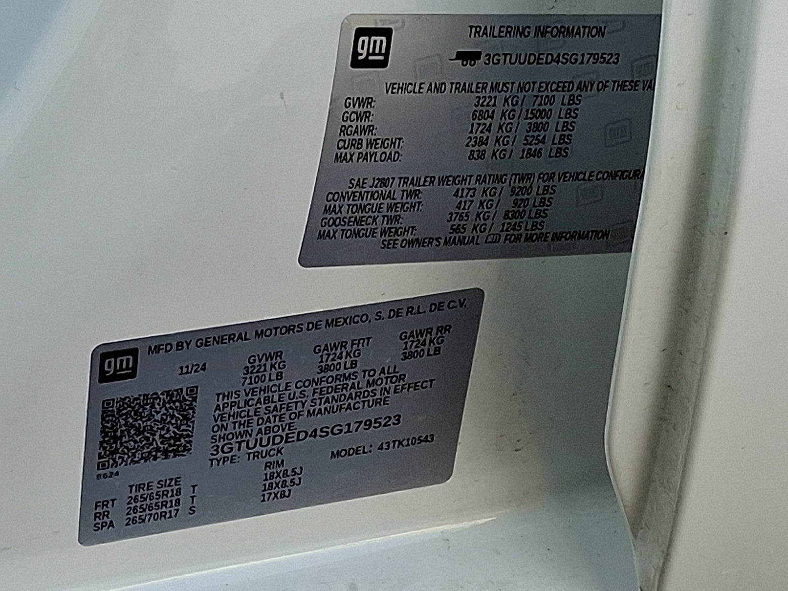 2025 GMC Sierra 1500 SLT