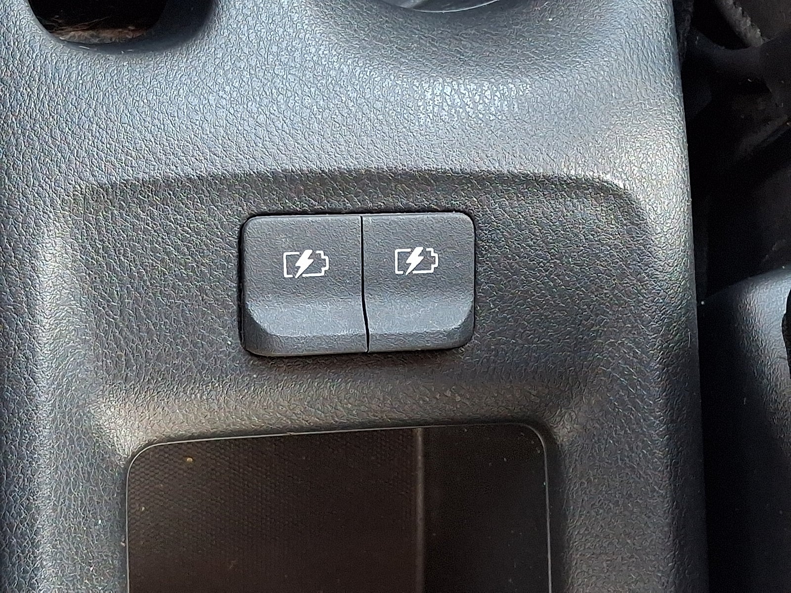 2018 Nissan Kicks SR