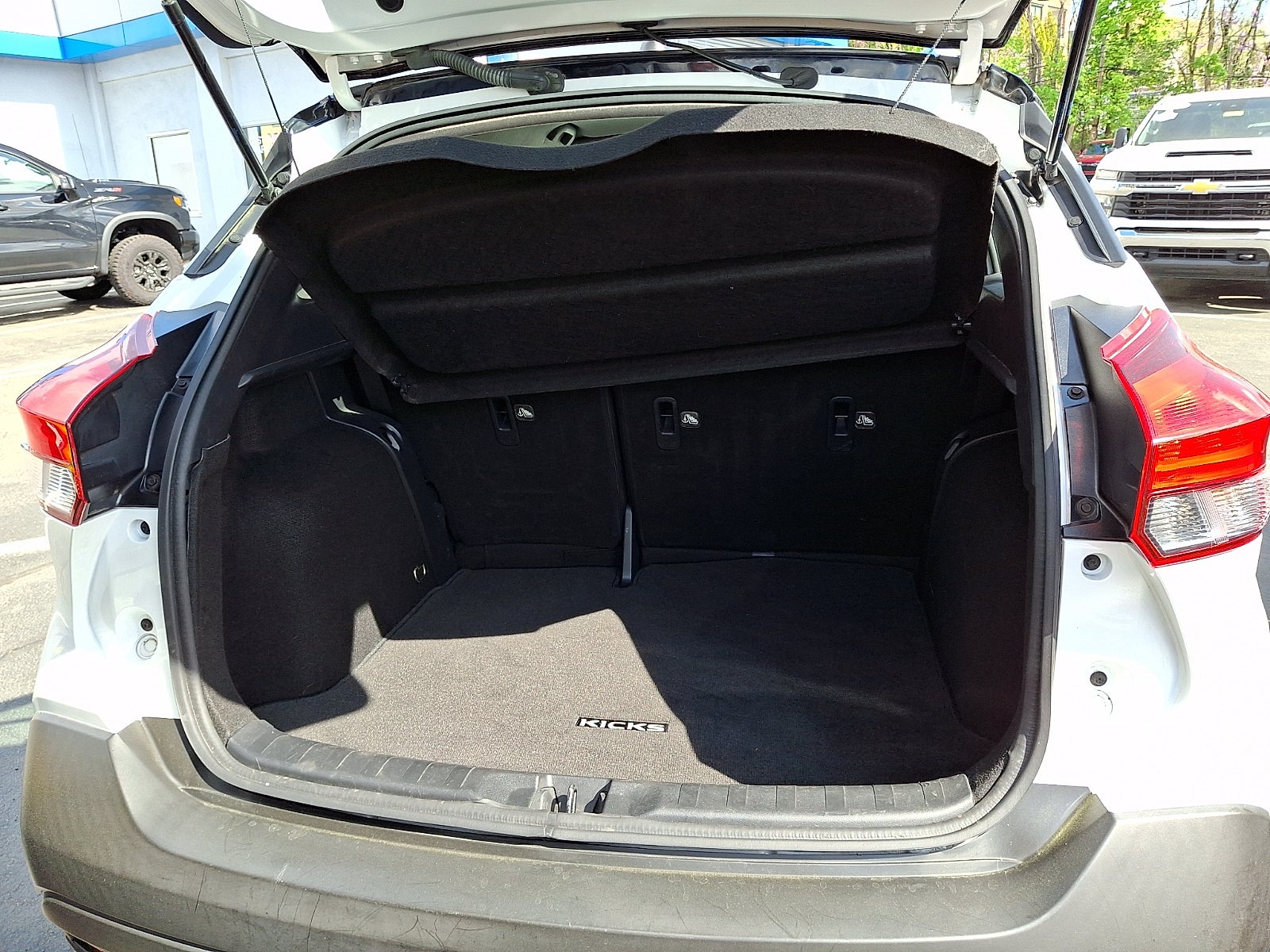 2018 Nissan Kicks SR