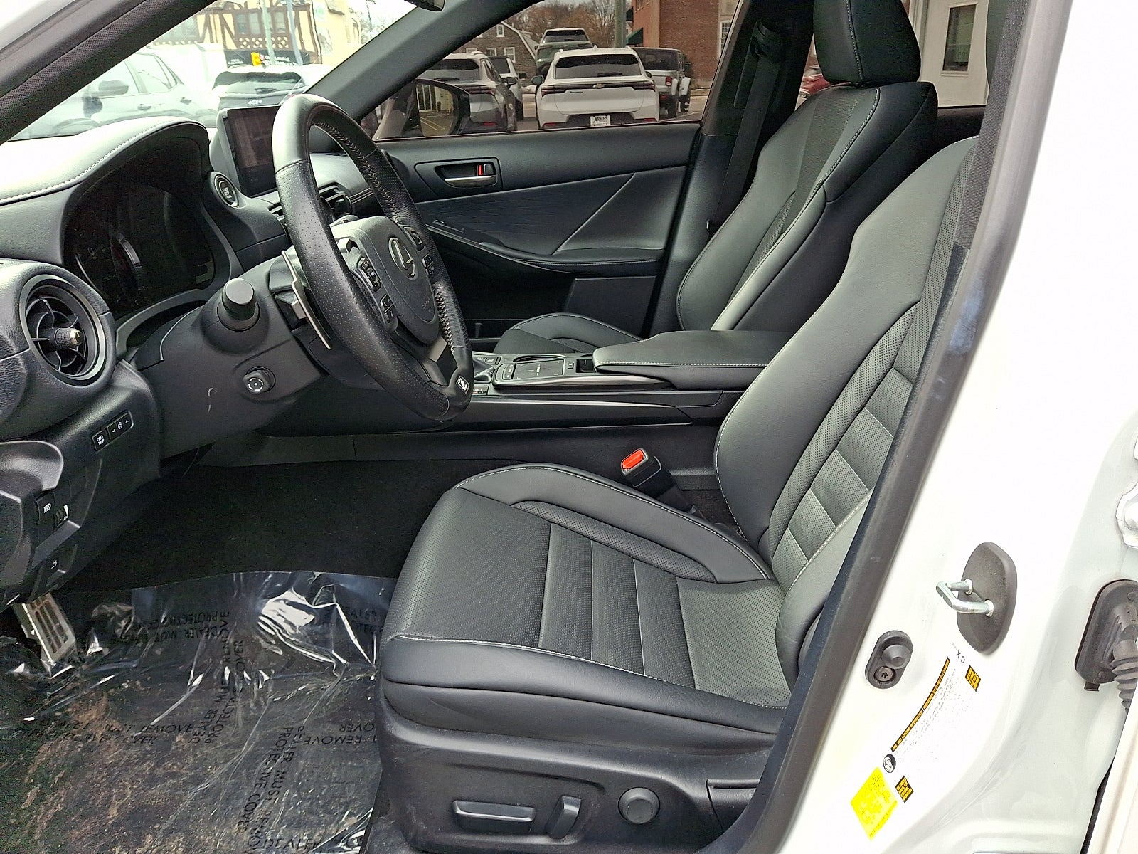 2024 Lexus IS IS 350 F SPORT Design