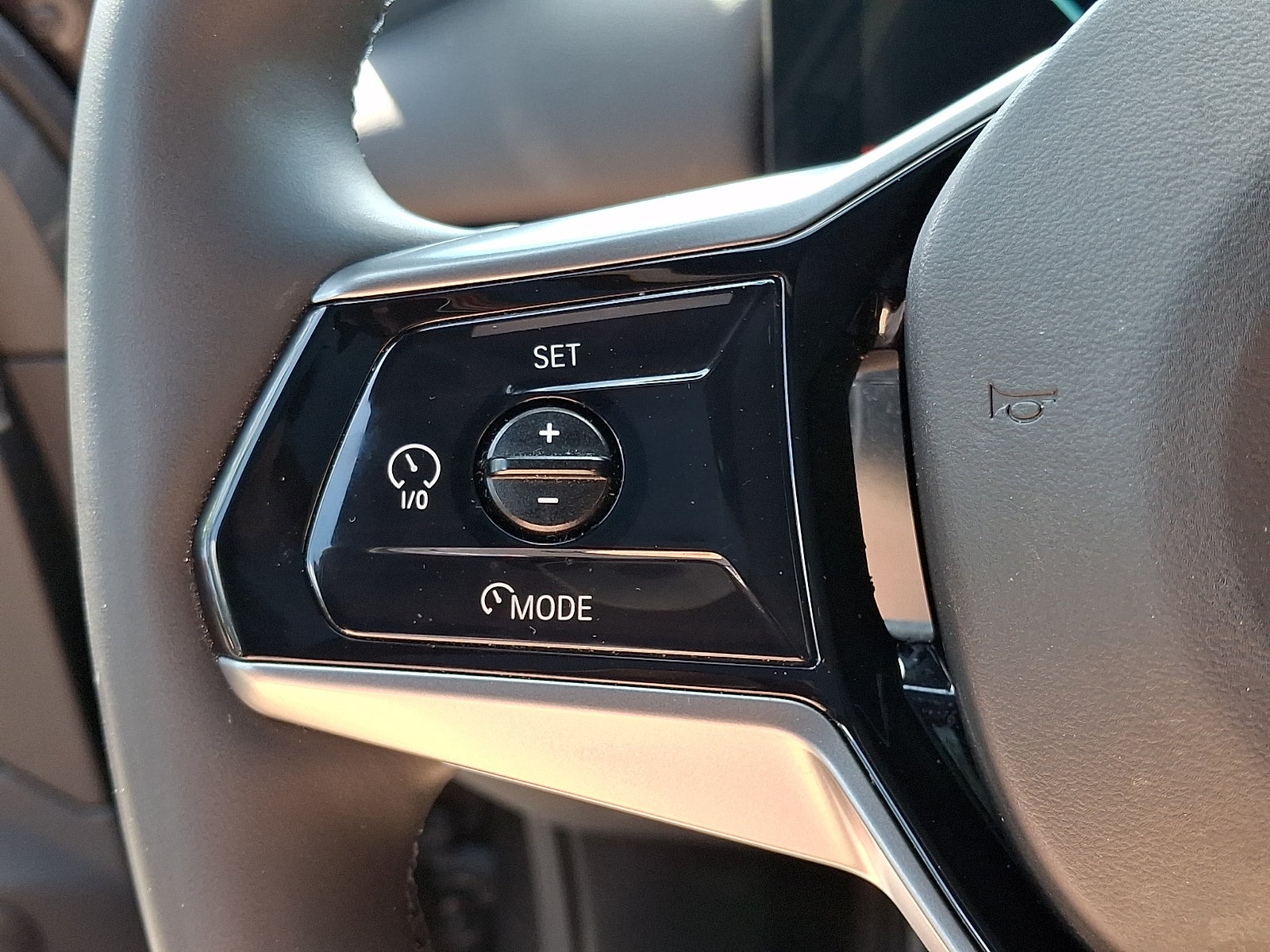 2025 BMW i5 xDrive40