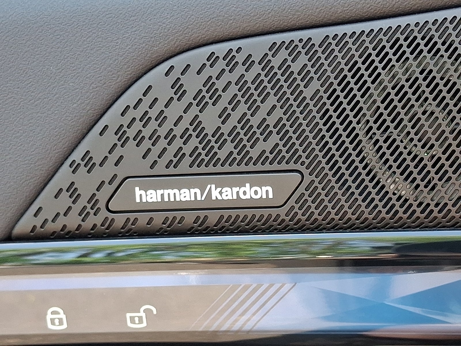 2025 BMW i5 xDrive40